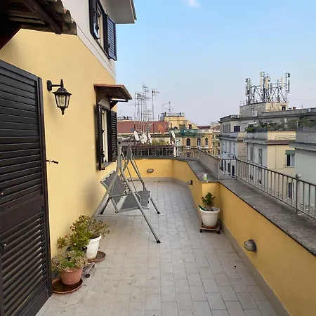 The Station Oda ve Kahvaltı Napoli